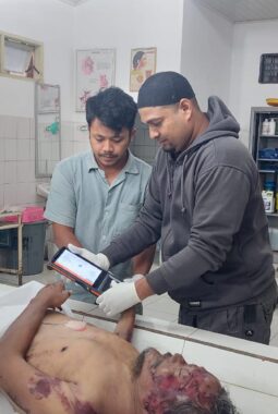 Unit Gakkum Sat Lantas Polres Simalungun Cari Keluarga Korban Laka Lantas: Diduga ODGJ Tewas Tertabrak