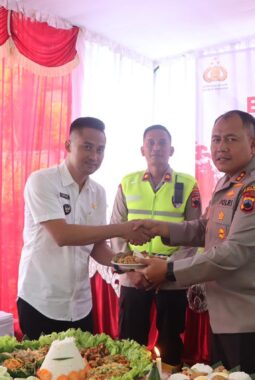 Kapolres Purworejo Pimpin Peletakan Batu Pertama Pembangunan Jembatan Merah Putih di Desa Kebon Gunung