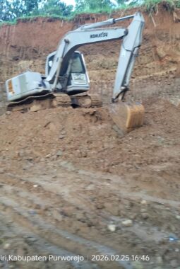 Diduga Tak Berizin, Aktivitas Galian C di Rejowinangun Ditolak Kades