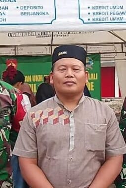 Danramil 16/Karanggede Hadiri Kegiatan Bazar dan UMKM, Sekaligus Sampaikan Pemberitahuan Pembukaan KDMP Desa Klari