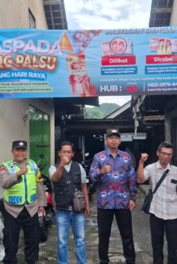Jelang Lebaran, Polsek Jajaran Polres Boyolali Serentak Pasang MMT Imbauan Waspada Uang Palsu di Pasar