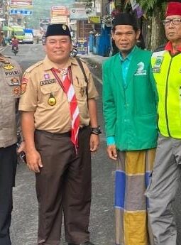 Kapolsek Bungbulang, Hadir Sekaligus Berikan Pengamanan dan Pengawasan Kegiatan Pramuka di Alun-alun Bungbulang 