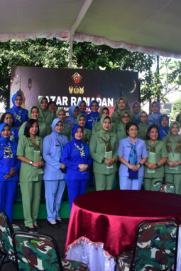Korem 072/Pamungkas bersama Lanud Adisutjipto dan Lanal Yogyakarta Gelar Bazar Ramadhan TNI