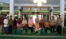 Polres Wonogiri Salurkan Bansos dan Gelar Cek Kesehatan Gratis bagi Dhuafa