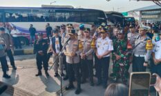 Kapolda Metro Jaya Tinjau Kesiapsiagaan Personel Ops Ketupat Jaya 2026 di Terminal Terpadu Pulogebang