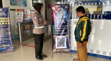 Polantas Menyapa dalam Operasi Ketupat Candi 2026: Satpas SIM Polresta Pati Hadirkan Pelayanan Transparan dan Sesuai Tarif Resmi