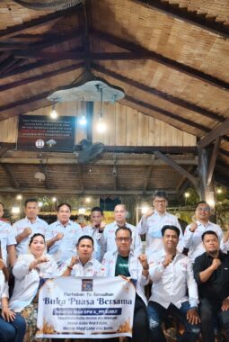 DPW A-PPI Sumut Sambut Lebaran, Gelar Acara Buka Puasa Bersama dan Bagikan Parcel Untuk Anggota