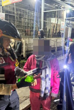 Patroli Sat Samapta Polres Garut Amankan Empat Penjual Miras di Kerkop