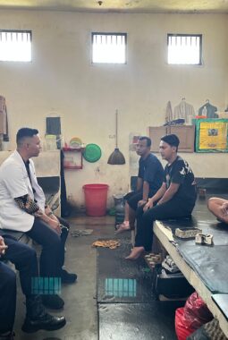 Jemput Bola ke Blok Hunian, Dokter Rutan Boyolali Cek Kesehatan WBP dan Sosialisasikan Bantuan Hidup Dasar