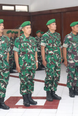 Korem 072/Pamungkas Gelar Upacara Korps Rapot Kenaikan Pangkat Prajurit dan PNS