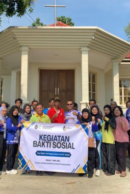 Pegawai dan Klien Bapas Pati Gelar Bakti Sosial di Gereja Katolik St. Antonius Langse Pati