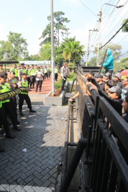 Kembali… Polres Semarang gelar Simulasi Kontijensi Mako Polres.