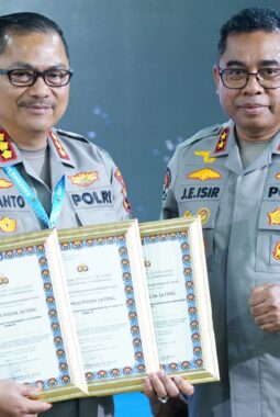 Aktif dan Adaptif di Era Digital, Polda Jateng Raih Tiga Penghargaan Nasional