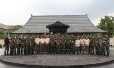 Tingkatkan Nasionalisme Dan Cinta Tanah Air, Korem 072/Pamungkas Gelar Ziarah Makam Pahlawan dan Nobar Film Dokumenter Jenderal Sudirman