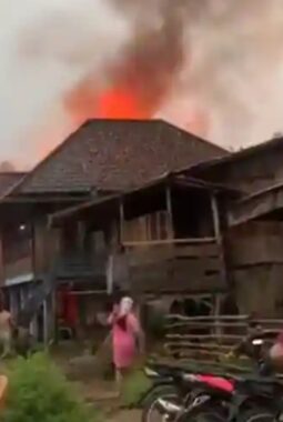 Lahap Permukiman, Kebakaran Hebat di Desa Kertasari Karang Dapo. 