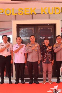Resmi Berubah, Polsek Kudus Kota Kini Menjadi Polsek Kudus, Kapolres Tekankan Disiplin dan Integritas