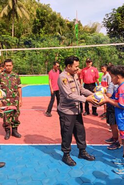 Bupati Wonogiri Buka Turnamen Voli Antar SD di Paranggupito, Polisi Pastikan Kegiatan Aman