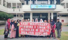 Warga Lingkungan IX Tandatangani Petisi Penolakan M Salim Sebagai Kepling