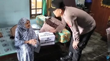 Jumat Berkah, Polsek Jatipurno Salurkan Bantuan Sembako untuk Warga Kurang Mampu