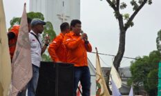Aksi Partai Buruh Suarakan Nasib Buruh TPL