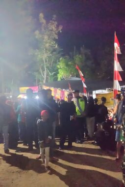 Polri Hadir Amankan Turnamen Pordus Mlokomanis Wetan, Ratusan Warga Nikmati Laga Voli dengan Aman dan Kondusif