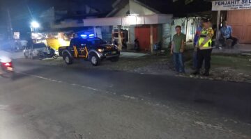 Tabrakan Motor dan Mobil di Pracimantoro, Polri Gerak Cepat Evakuasi Korban dan Amankan TKP