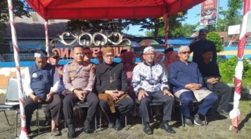 Semangat Pendidikan di Alun-Alun Bungbulang pada Upacara Hardiknas 2026 Ratusan Peserta Hadir