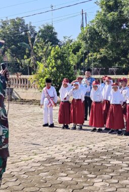 Istimewa! peringati Hari Pendidikan, SD Plumbungan IV, TNI jadi Irup 