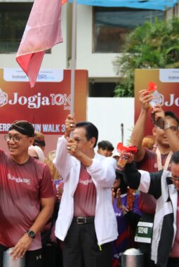 Bersama masyarakat, Danrem 072/Pamungkas Ambil Bagian Dalam Ajang Jogja 10K