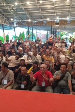 KANVASAN BAHARI “MENGGEBER” KOTA SERIBU SUNGAI  Halal Bihalal ke 3 Jadi Ajang Konsolidasi Pejuang Ekonomi