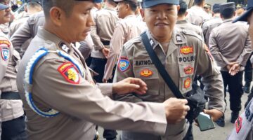 Propam Polresta Pati Lakukan Pengecekan Ketat, Pastikan Personel Pelayanan Tanpa Senpi dan Benda Berbahaya