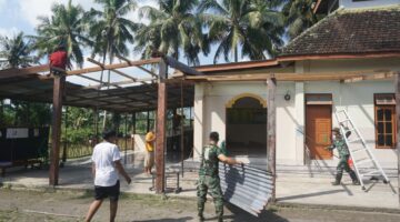 Pembongkaran Teras Masjid Baiturrahman Kwarakan