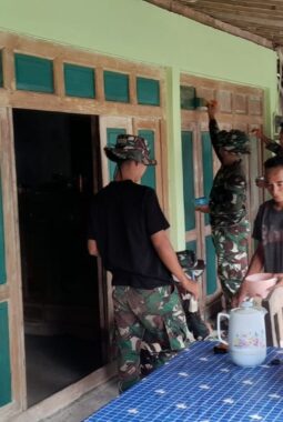 Raut Muka Sumringah Mbah Dirto Martono (65th), Rumahnya Sudah Mulai Tahap Pengecatan