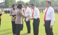 Ungkap 4.621 Butir Obat Terlarang, Kapolres Sragen Beri Penghargaan Khusus Kasatresnarkoba