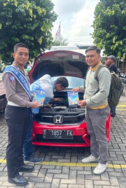 Pelayanan Cek Fisik Samsat Karanganyar Makin Cepat dan Humanis, Warga Antusias Urus Administrasi Kendaraan