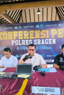 Panjat Pagar Kantor DLH, Pencuri 4 Accu Truk Sampah Dibekuk Satreskrim Polres Sragen