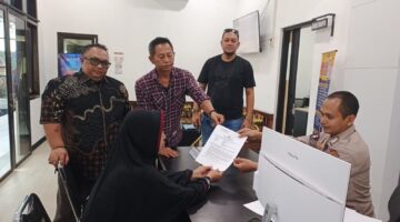 Diduga Ada Keterangan Palsu dalam AJB, Ibu Surini Laporkan Dugaan Mafia Tanah ke Polres Pekalongan