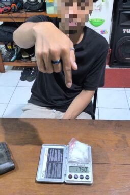 Polda Jateng Ungkap Peredaran Sabu di Pedurungan Semarang, Pengedar Diamankan dengan 9 Paket Sabu