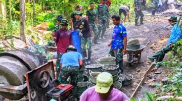 Meski Hari Libur Satgas TMMD dab Masyarakat Tetap Kerja