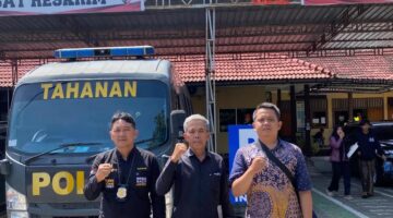 Ahli Waris Tomo Wigeno (Fredy) Didampingi Tim Hukum Feradi WPI Advokat dan Paralegal, GJLGAMAT-RI di Periksa Penyidik Polres Kendal Tindaklanjut Dugaan Penyerobotan Tanah 