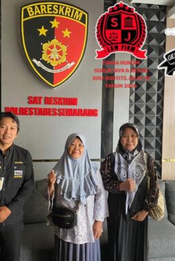 Saksi Ngainah Menjalani Pemeriksaan Didampingi Tim Hukum FERADI WPI Advokat dan Paralegal Kota Semarang ,Terkait Dugaan Penipuan di Polrestabes Semarang