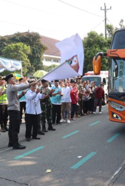 Kapolres Boyolali Lepas 353 Jamaah Haji Kloter 57