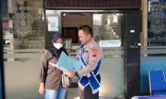 Pelayanan SIM di Karanganyar Kian Ramah, Petugas Dampingi Pemohon dari Pendaftaran Sampai Selesai