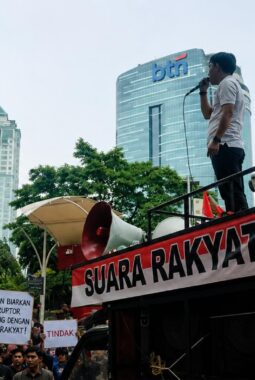 TINDAK DESAK KPK PERIKSA DIREKSI DAN PIMPINAN PT ALFALIMA CAKRAWALA INDONESIA TERKAIT DUGAAN KORUPSI PRIVATE JET PIMPINAN KPU.
