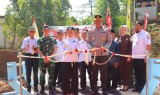 Kapolres Kendal Resmikan Jembatan Merah Putih Presisi di Sidodadi, Dorong Ekonomi Warga