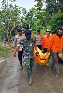 Polrestabes Semarang Bergerak Cepat Tangani Banjir dan Dampak Cuaca Ekstrem, Dua Korban Jiwa Dilaporkan Meninggal