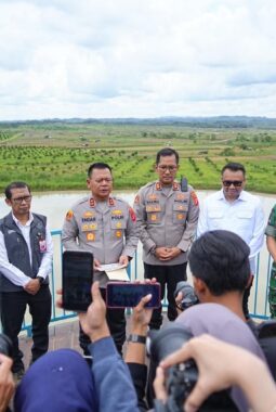 Perkuat Ketahanan Pangan Nasional, Polda Kaltim Gelar Panen Raya Kuartal II Tahun 2026