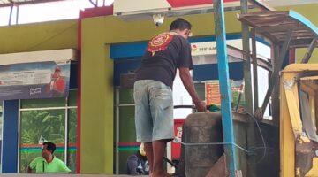 SPBU 44.532.22 Wanareja Diduga Abaikan Aturan Distribusi BBM, Pengisian Dexlite Gunakan Jerigen Jadi Sorotan