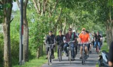 Kala Bule Keliling Desa Pakai Sepeda, Klaten Kampanyekan Budaya Bersepeda Komunal