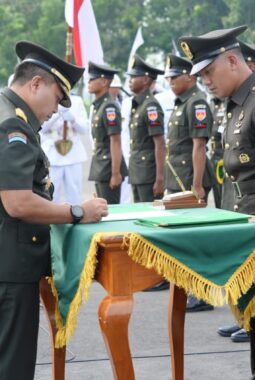 Kasdam IV/Diponegoro Pimpin Upacara Penutupan Dikmata Infanteri TNI AD Gelombang I TA 2026